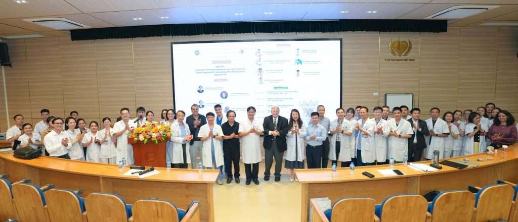 BỆNH VIỆN BẠCH MAI TRIỂN KHAI THÀNH CÔNG THAY VAN ĐỘNG MẠCH PHỔI QUA DA BẰNG HARMONY TPV25 – MỘT BƯỚC TIẾN MỚI TRONG ĐIỀU TRỊ TIM BẨM SINH TẠI VIỆT NAM